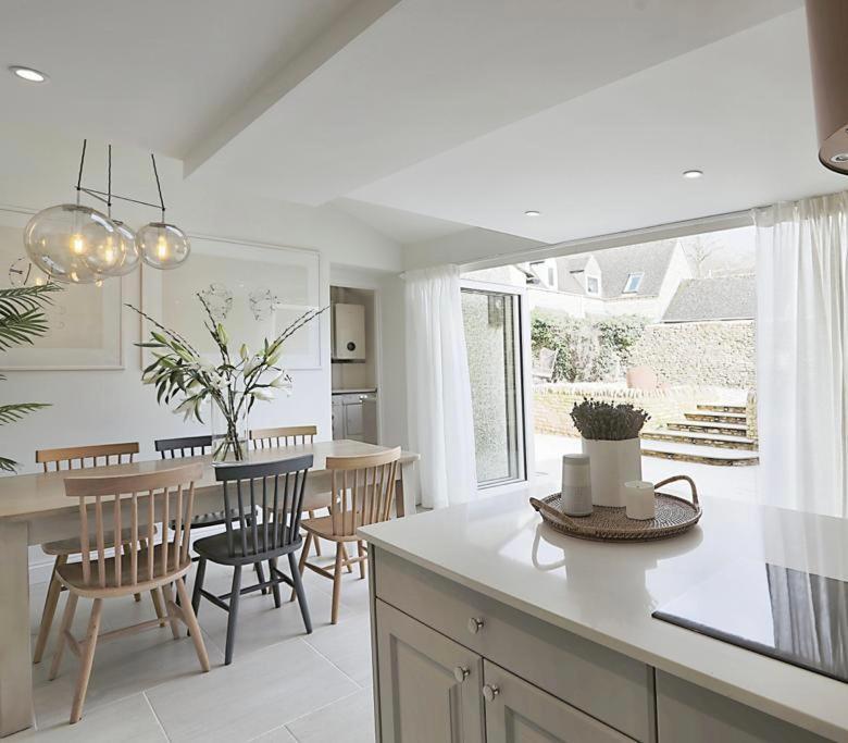 Luxury Cotswold Cottage With Hot Tub In Stow On The Wold! Exterior foto