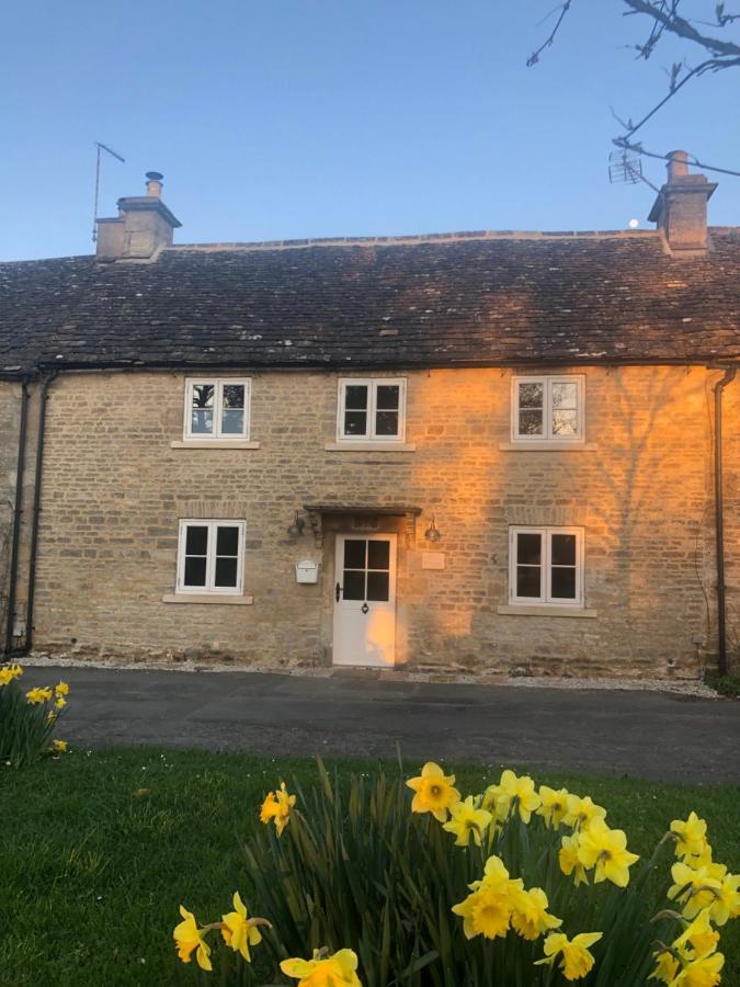 Luxury Cotswold Cottage With Hot Tub In Stow On The Wold! Exterior foto
